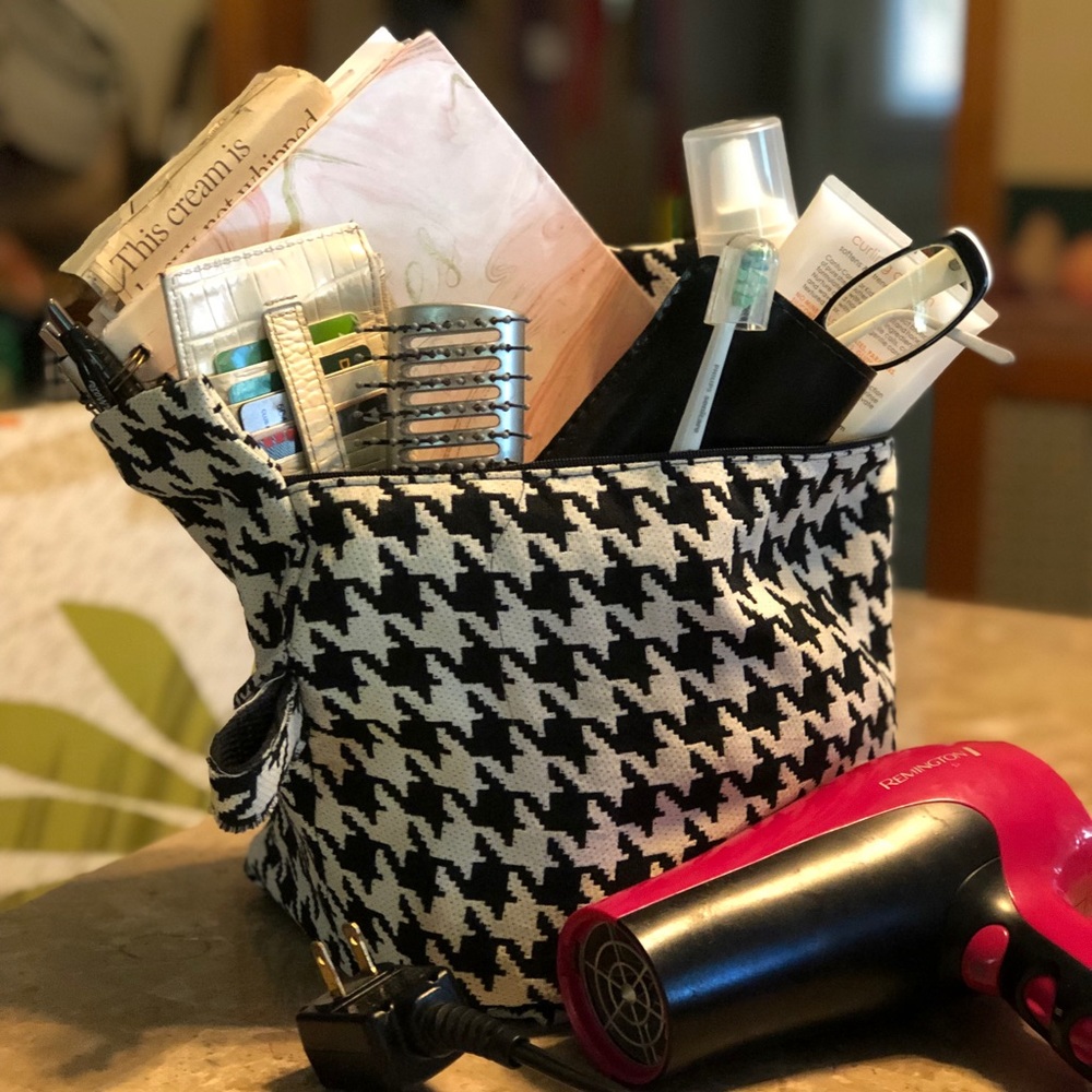 Cosmetic bag